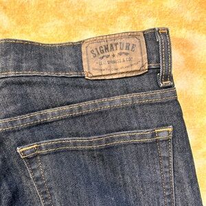 Boys Levi’s  straight leg Jean in dark wash